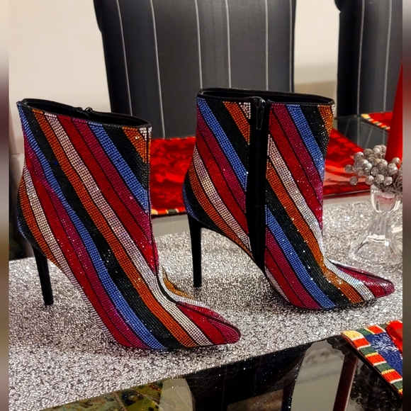 I•N•C  NWOT All Over Rhinestone Short Bootie Stunning - Picture 4 of 7